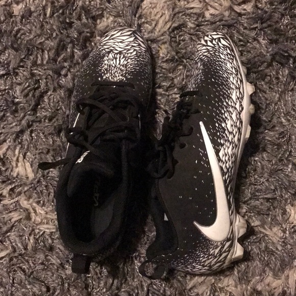 Nike football cleats - Picture 1 of 1